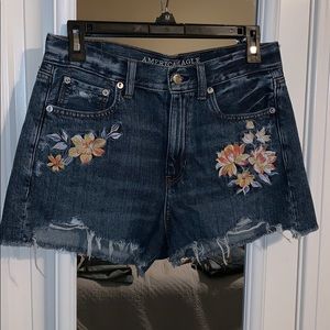 American Eagle “Mom shorts”